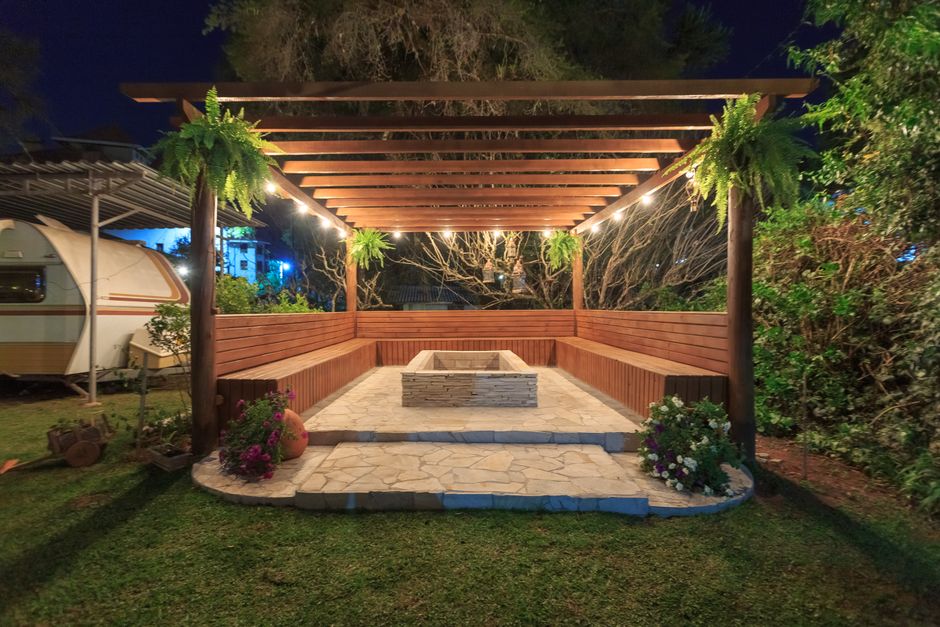 Gazebo vs Pergola: Which Is Right for Your Backyard in 2026?
